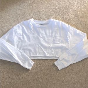 ARITZIA CROPPED LONGSLEEVE TEE